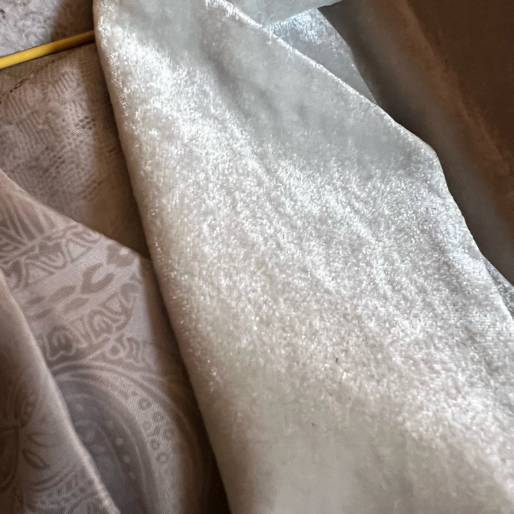 Worthington Size 6 Like New Use Only For Church - image 5